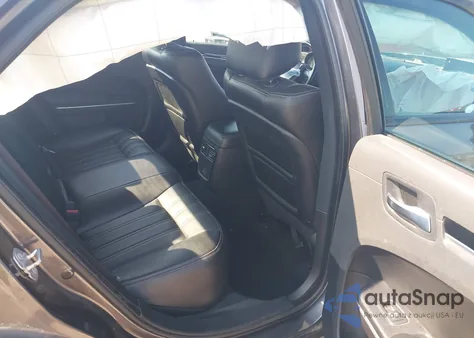 2021 Chrysler 300 S из США, поврежденный, VIN 2C3CCABG7MH545705